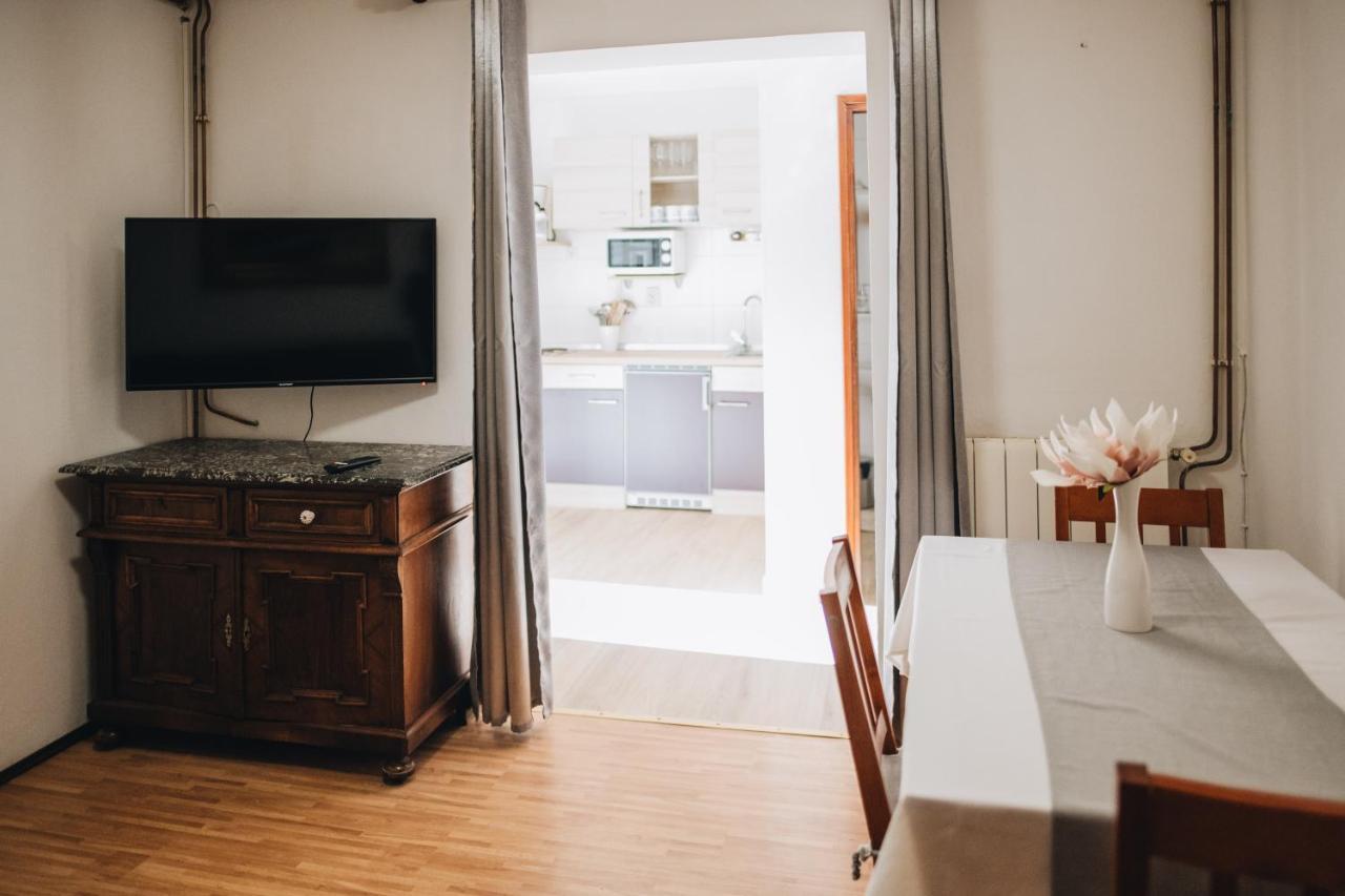 Apartmani Marina ポレッチ エクステリア 写真